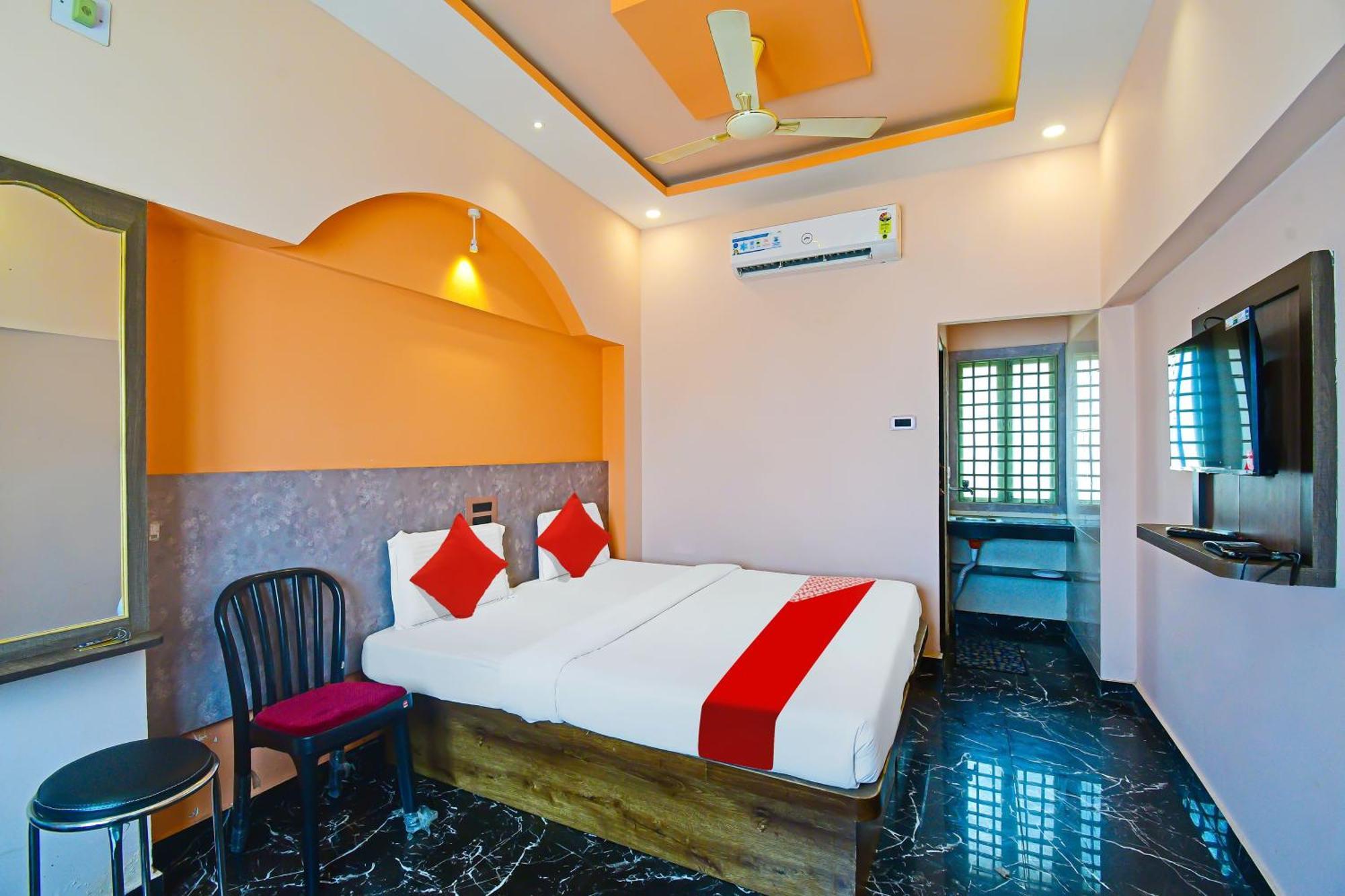 Oyo Flagship Hotel Sea Garden Puri Exterior foto